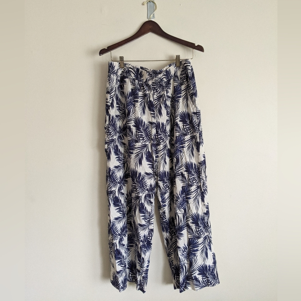Panama Jack Blue and White Wide Leg Pants with Floral Print Size XL